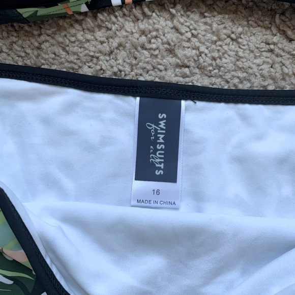 Swimsuits for All, Swimsuit two peace , tropical style - Picture 3 of 4